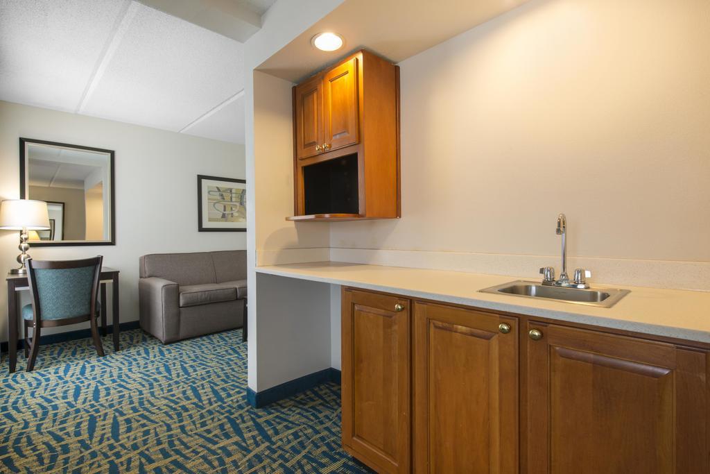 Holiday Inn Savannah South - I-95 Gateway By Ihg Georgetown Exterior foto