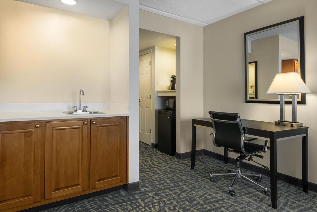 Holiday Inn Savannah South - I-95 Gateway By Ihg Georgetown Exterior foto